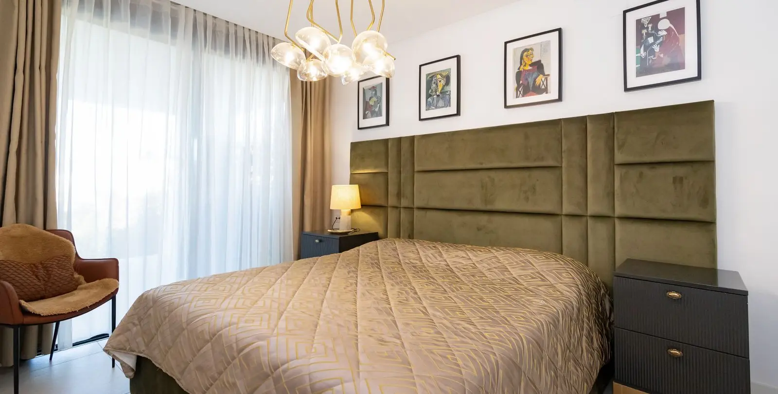 Sale of middle floor apartment in Cabopino 35