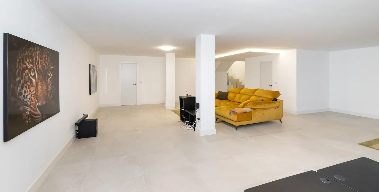 Sale of middle floor apartment in Cabopino 38