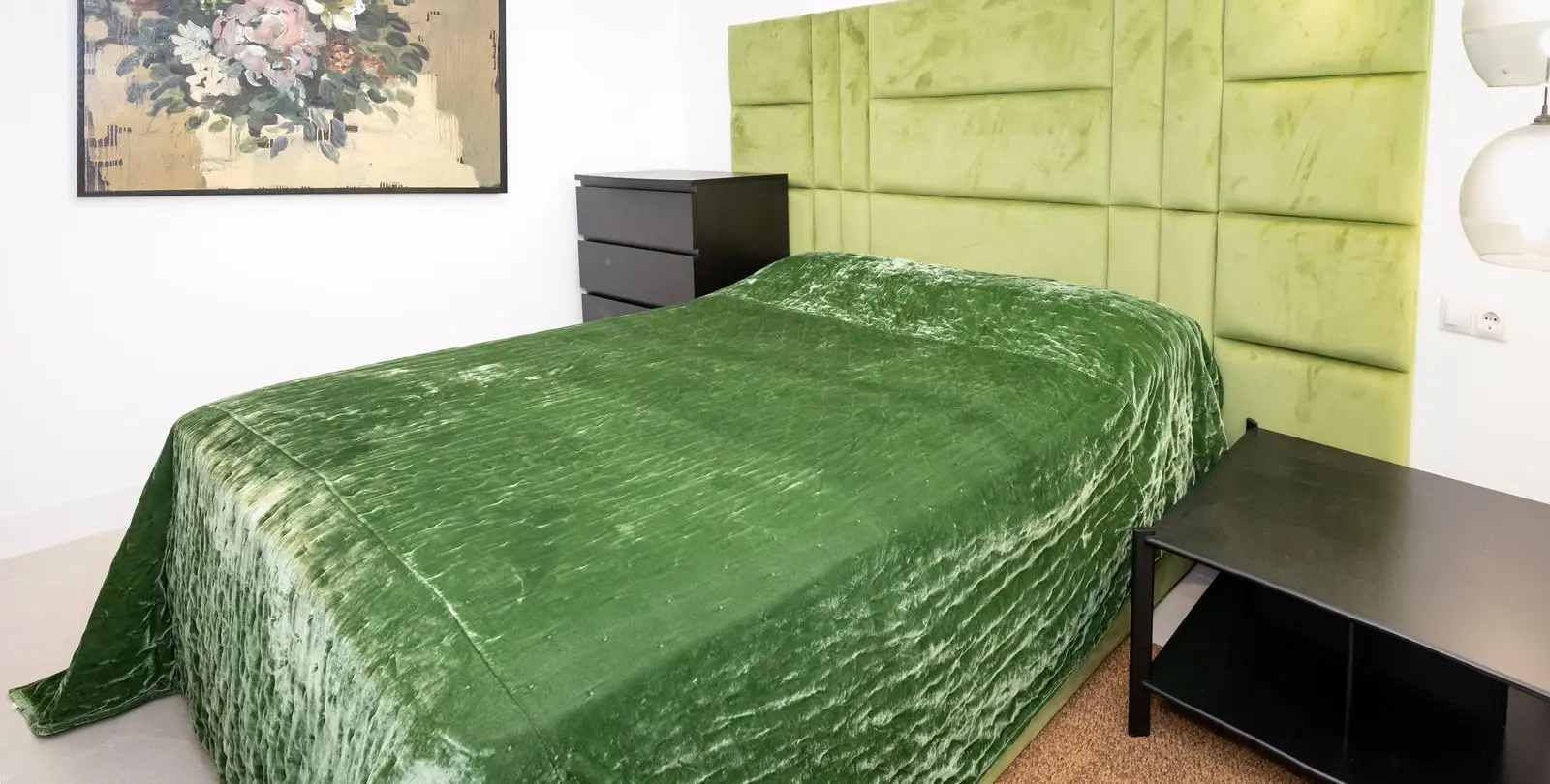 Sale of middle floor apartment in Cabopino 44