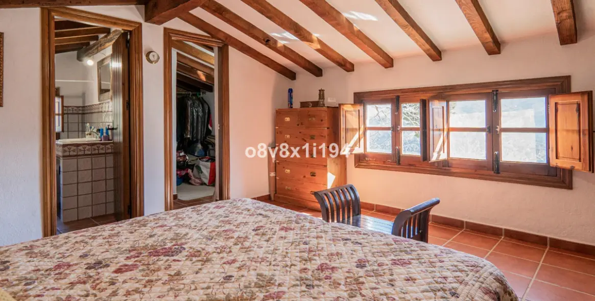 Sale of finca - cortijo in Jubrique 24