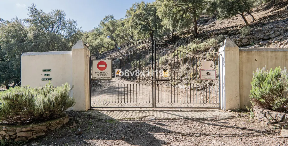 Sale of finca - cortijo in Jubrique 50