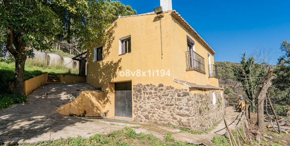 Sale of finca - cortijo in Jubrique 34