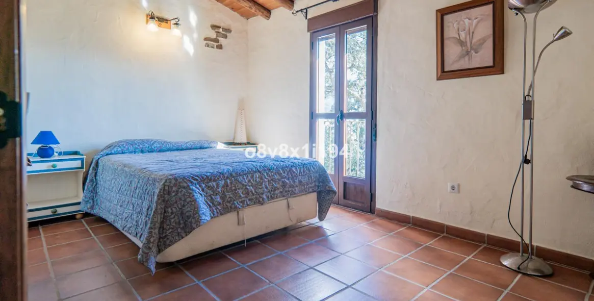 Sale of finca - cortijo in Jubrique 54