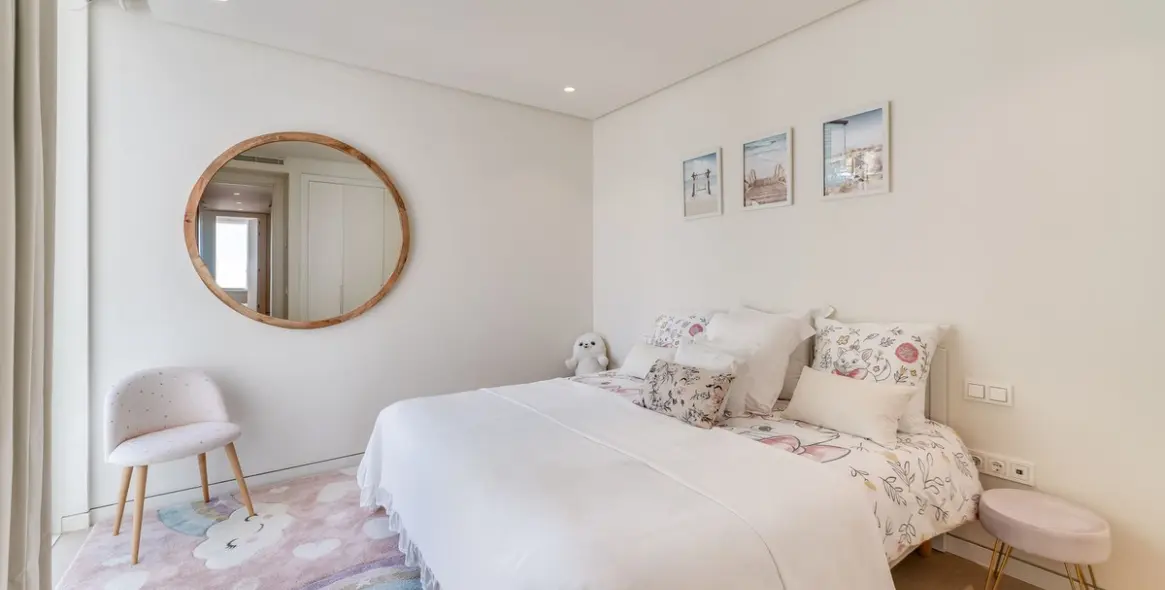 Sale of middle floor apartment in Ojén 40