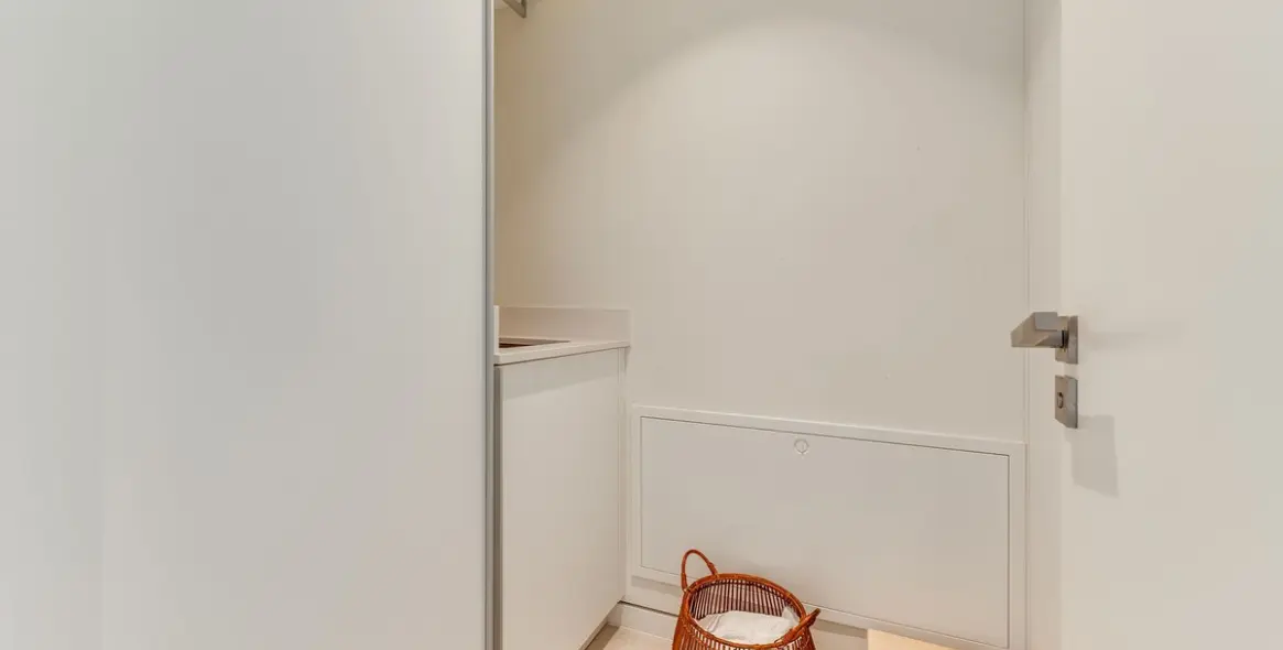 Sale of middle floor apartment in Ojén 47