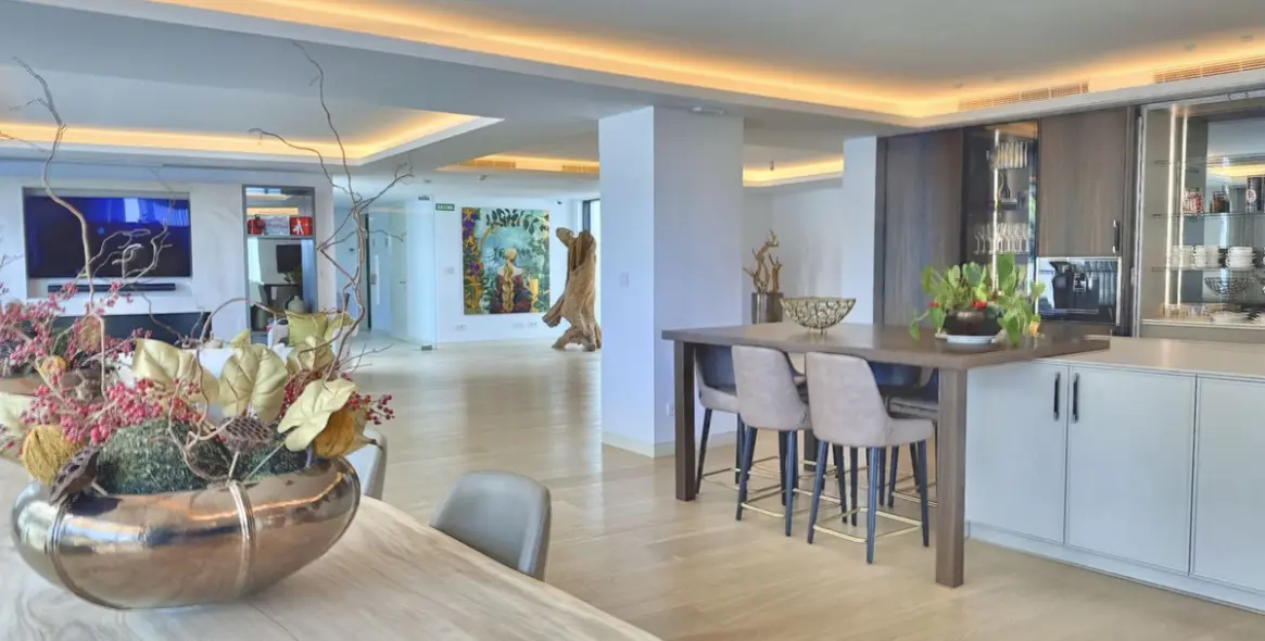 Sale of middle floor apartment in Ojén 58