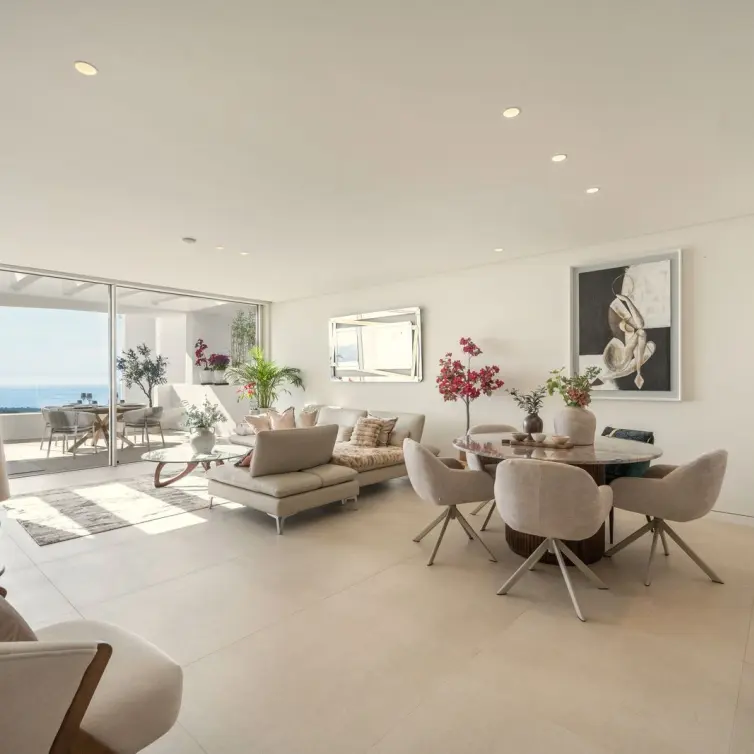 Venta de apartamento en planta media en Ojén