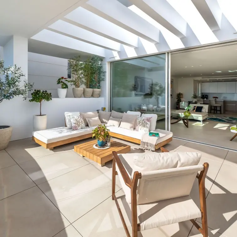 Venta de apartamento en planta media en Ojén