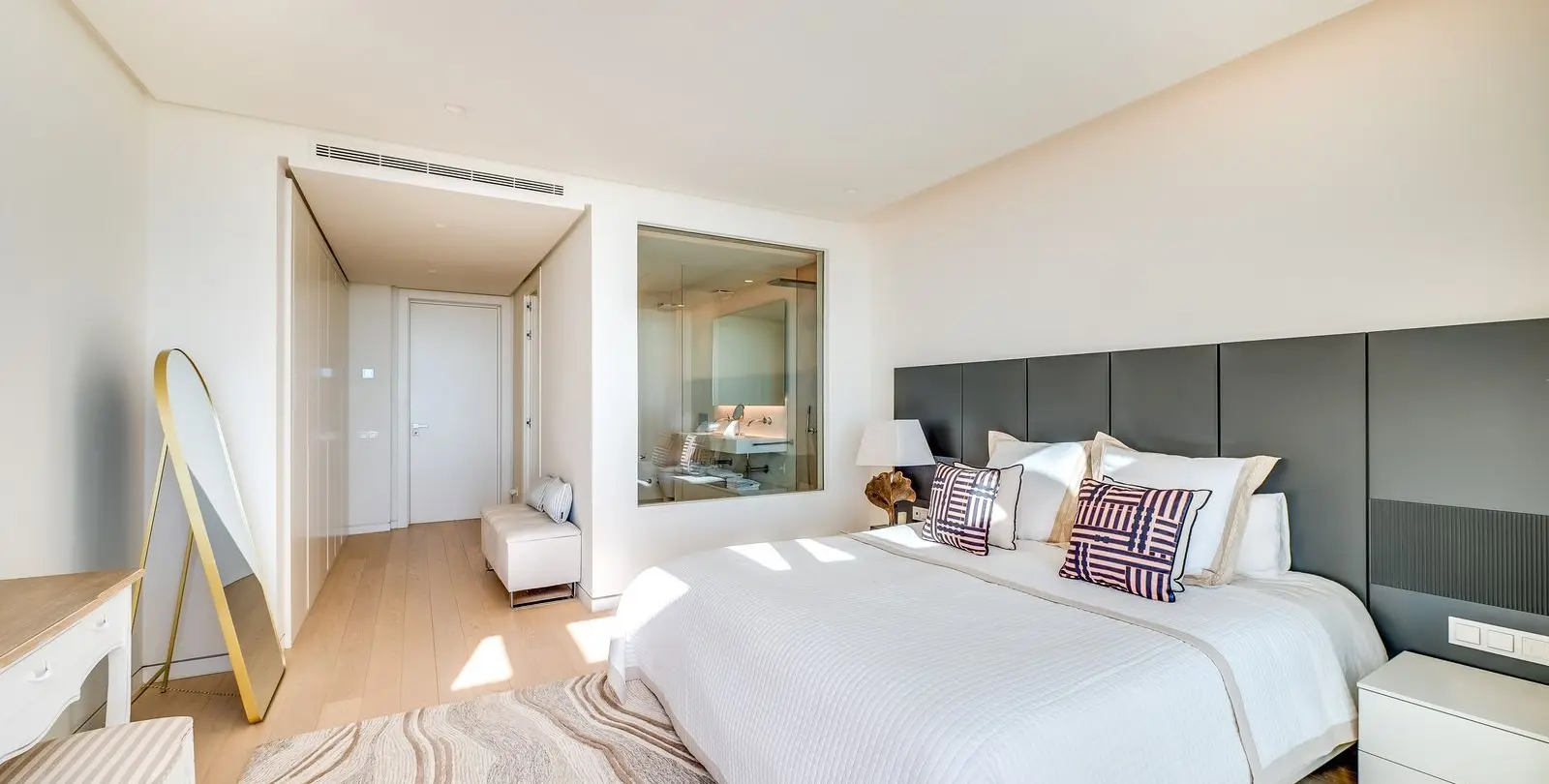 Venta de apartamento en planta media en Ojén 65