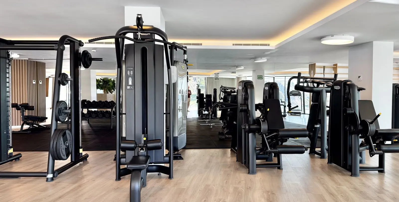 Venta de apartamento en planta media en Ojén 88