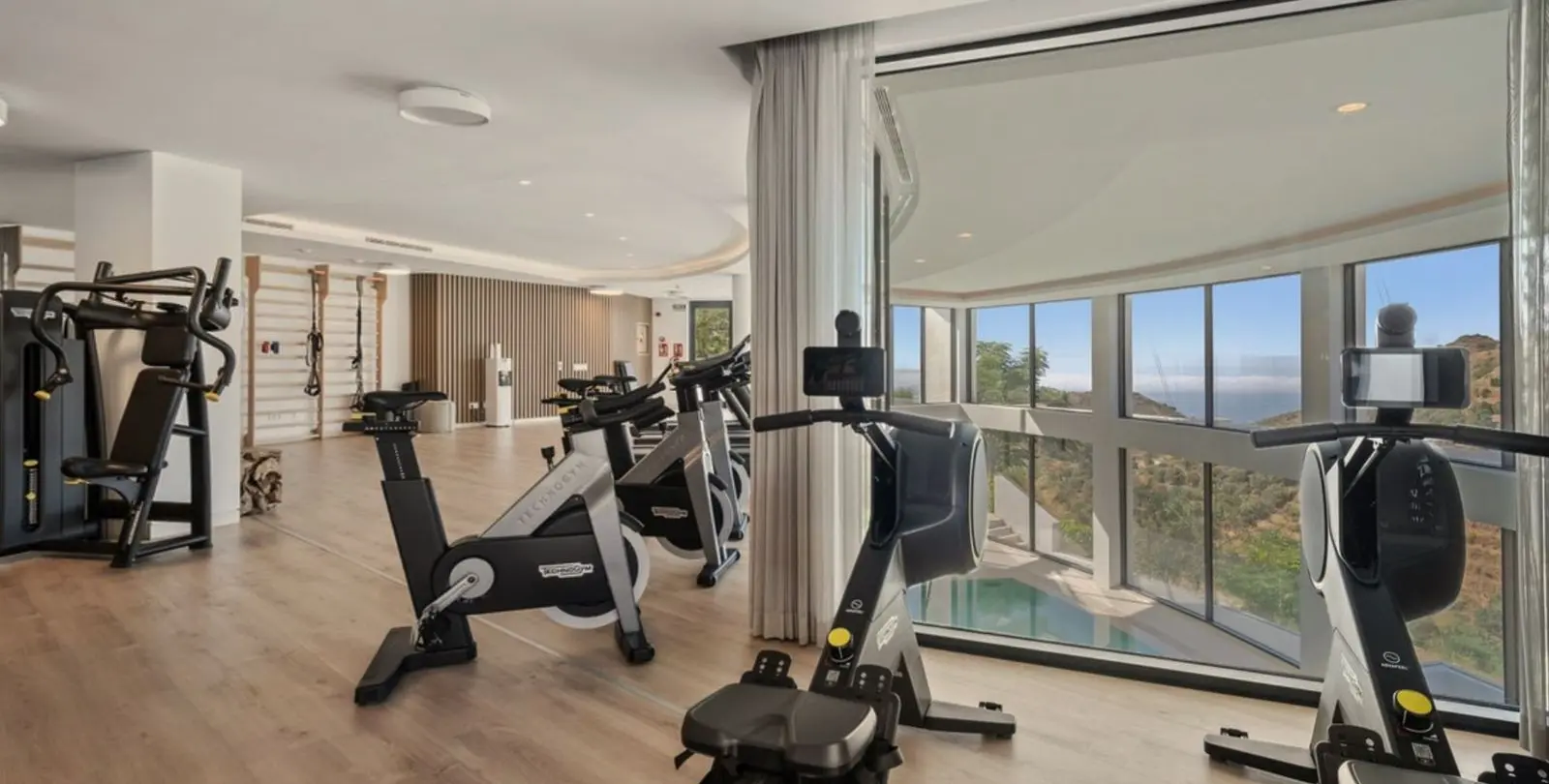 Venta de apartamento en planta media en Ojén 89