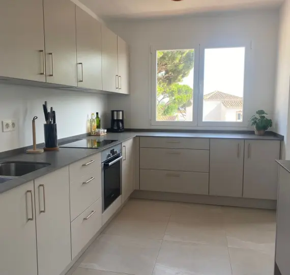 Продажа  отдельно стоящей виллы в Calahonda