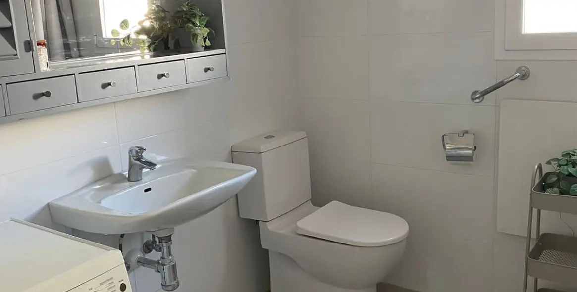 Продажа  отдельно стоящей виллы в Calahonda 8