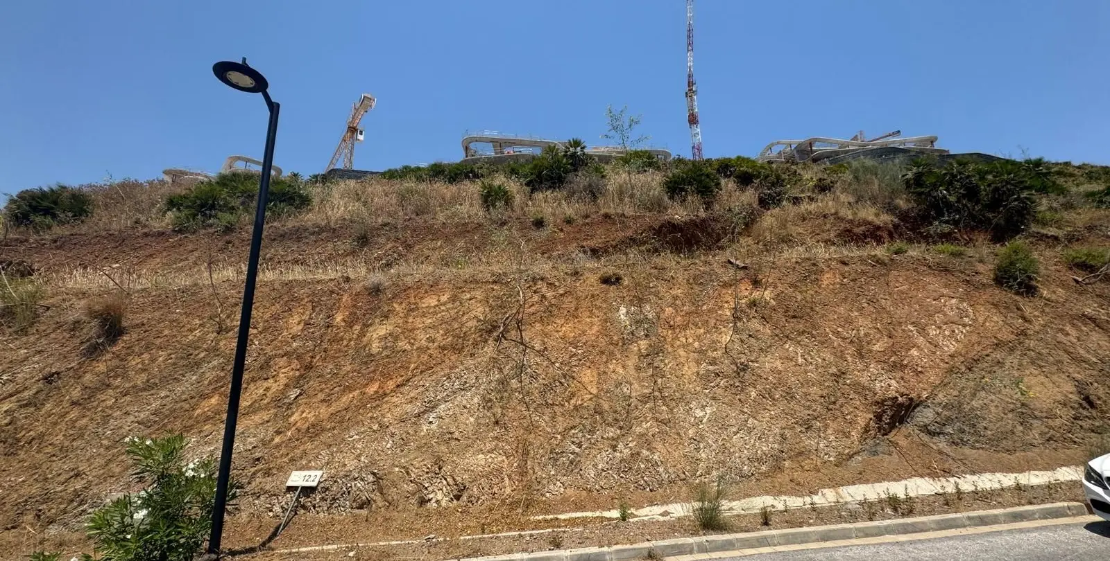 Sale of residential plot in La Quinta 2