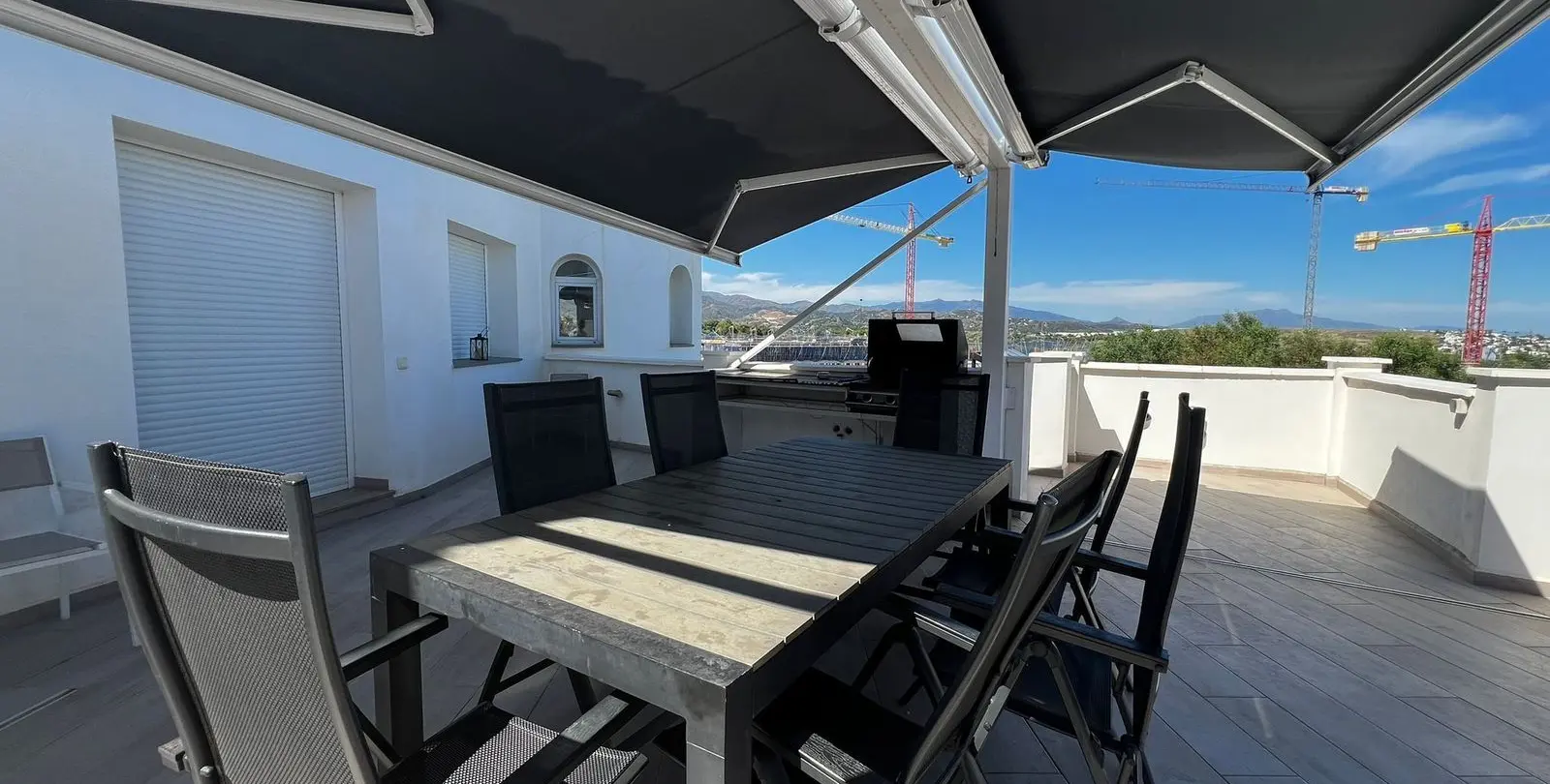 Продажа  отдельно стоящей виллы в Estepona 9