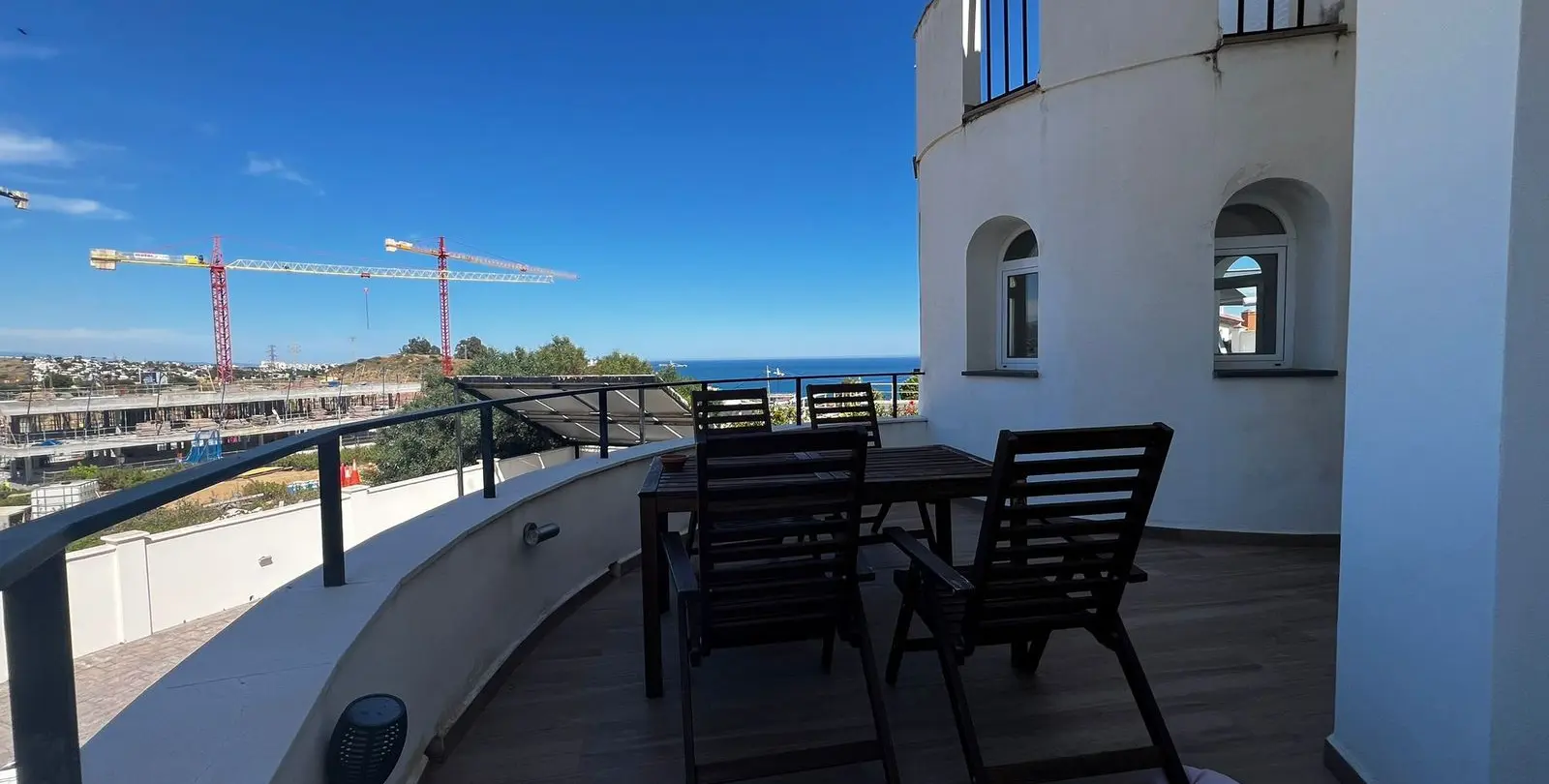 Продажа  отдельно стоящей виллы в Estepona 10