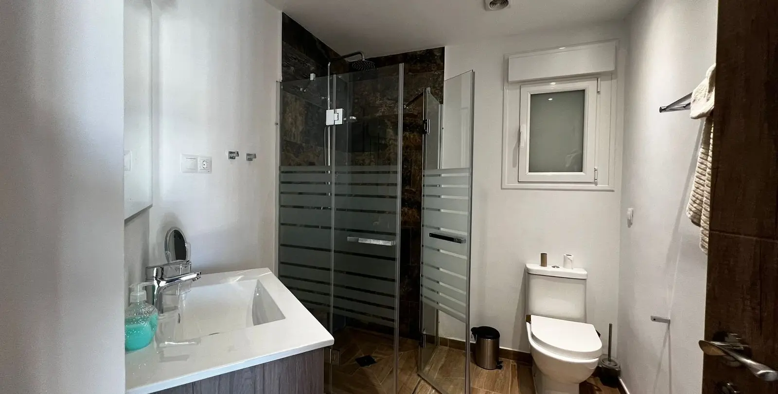 Продажа  отдельно стоящей виллы в Estepona 25
