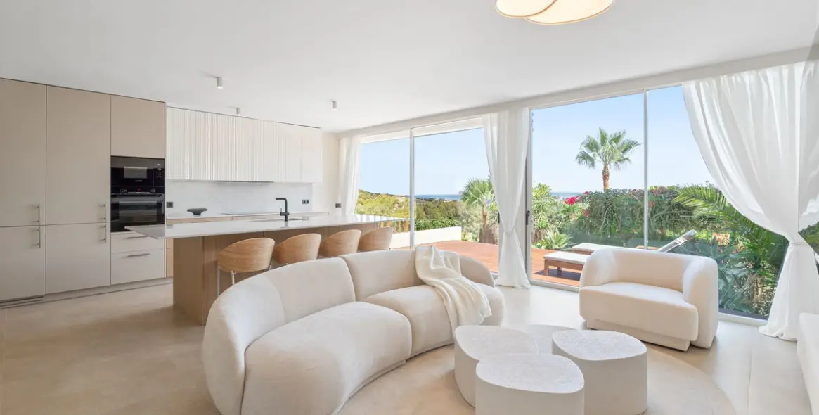 Sale of ground floor apartment in Nueva Andalucía (district Nueva Andalucía) 4