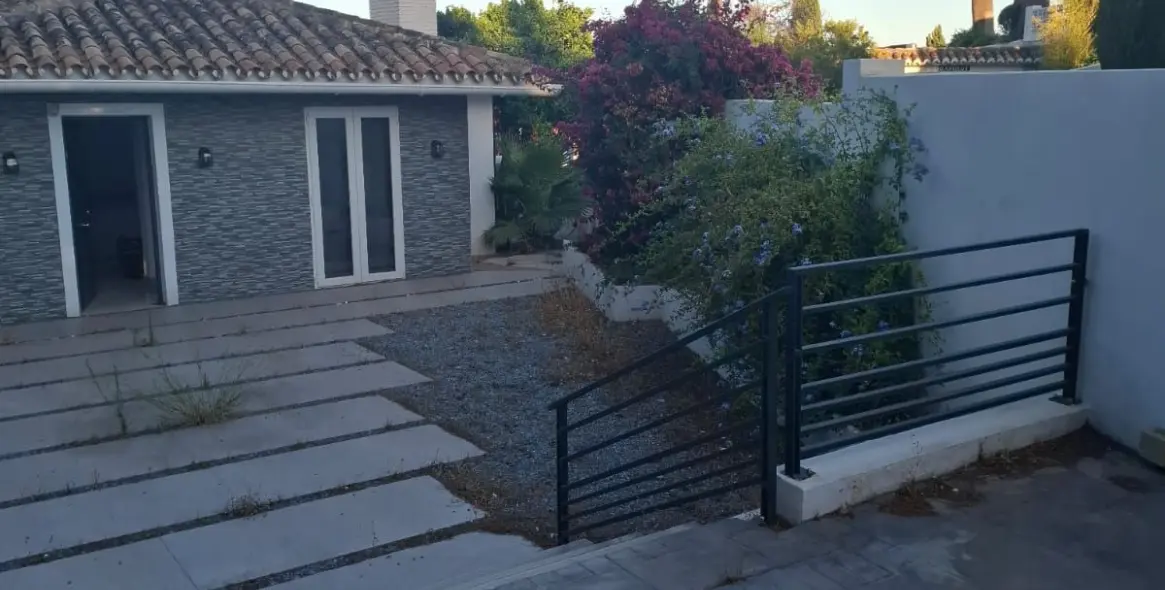 Sale of detached villa in Benalmadena 2