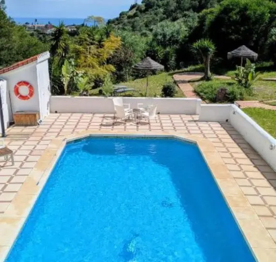 Продажа  отдельно стоящей виллы в Mijas