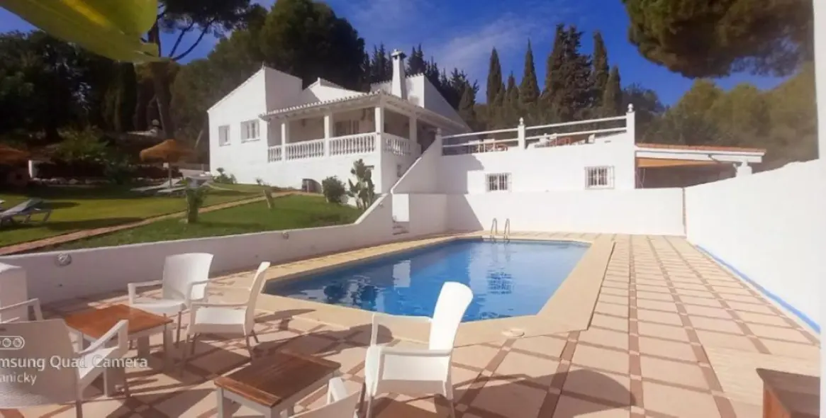 Продажа  отдельно стоящей виллы в Mijas 4