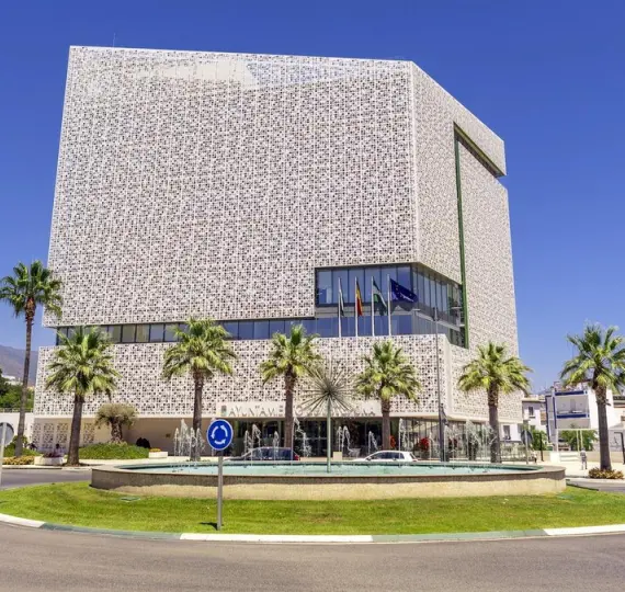 Venta de local comercial en Estepona