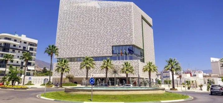 Venta de local comercial en Estepona 0