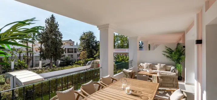 Venta de ático dúplex en Nueva Andalucía 1