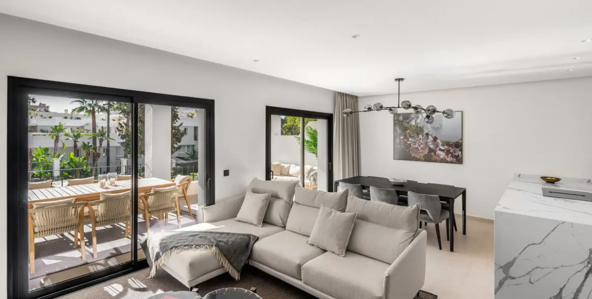 Продажа двухуровневого пентхауса в Nueva Andalucía 8