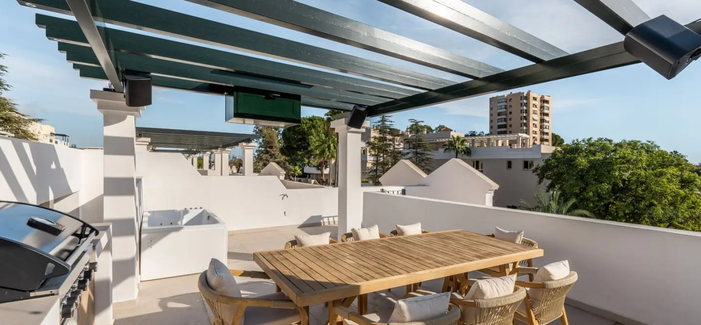 Venta de ático dúplex en Nueva Andalucía 4