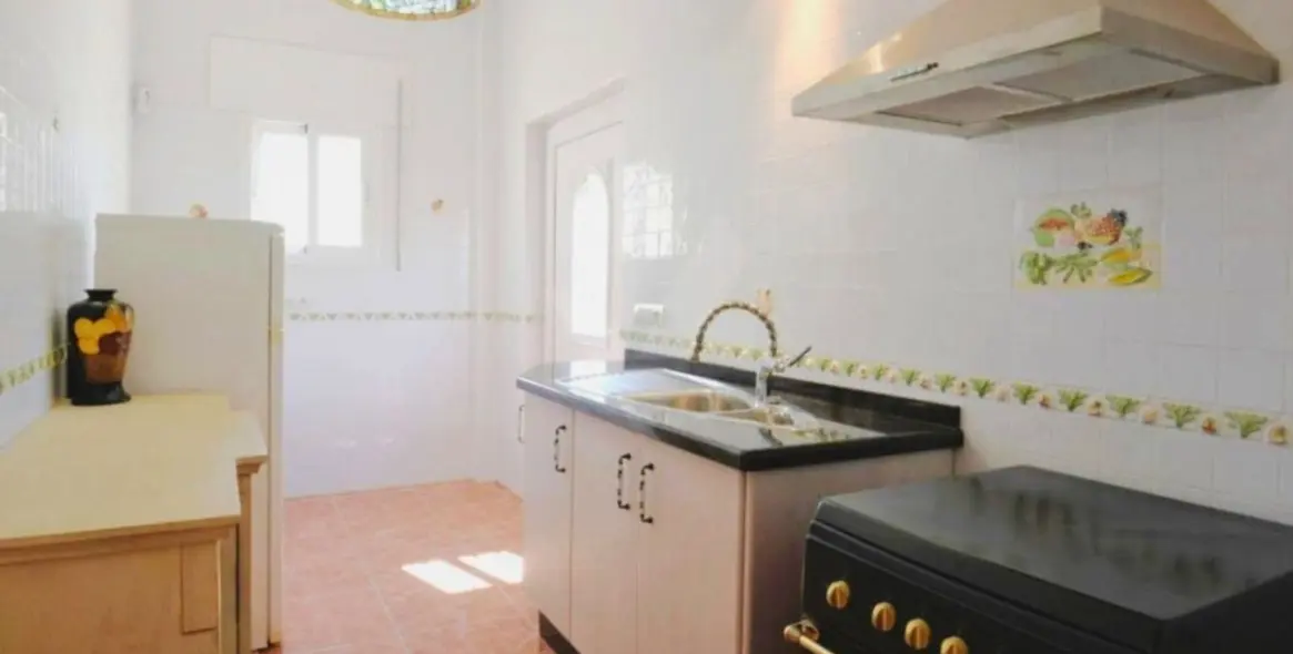 Sale of detached villa in Sayalonga 27