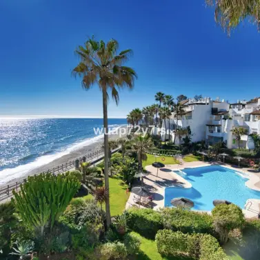 Продажа апартаментов на первом этаже в Puerto Banús