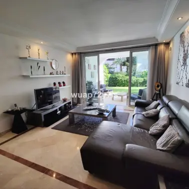 Продажа апартаментов на первом этаже в Puerto Banús