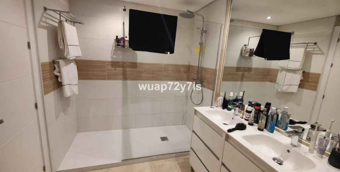 Sale of ground floor apartment in Puerto Banús 10