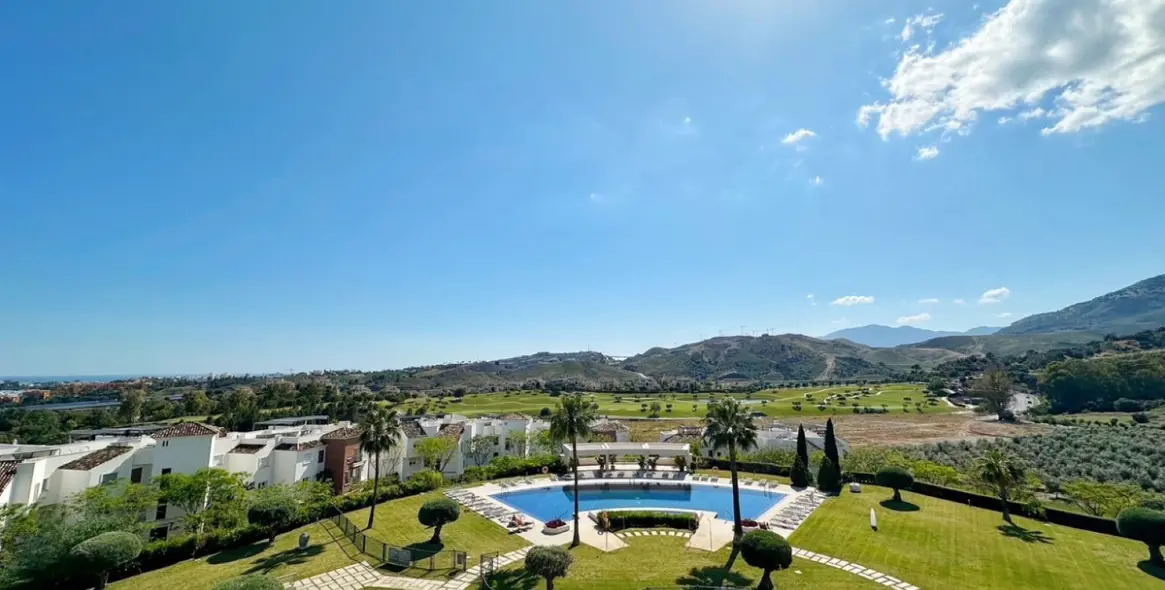 Sale of penthouse duplex in Los Arqueros 1