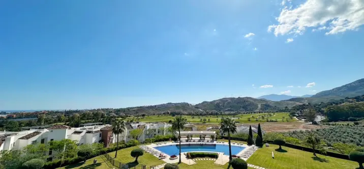 Venta de ático dúplex en Los Arqueros 0