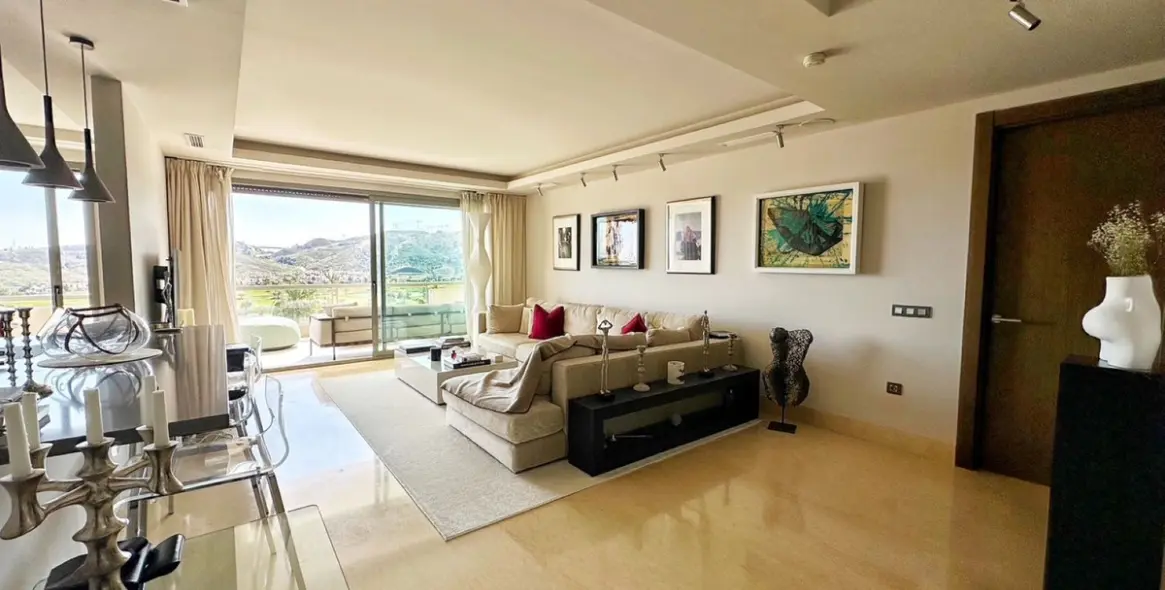 Sale of penthouse duplex in Los Arqueros 9