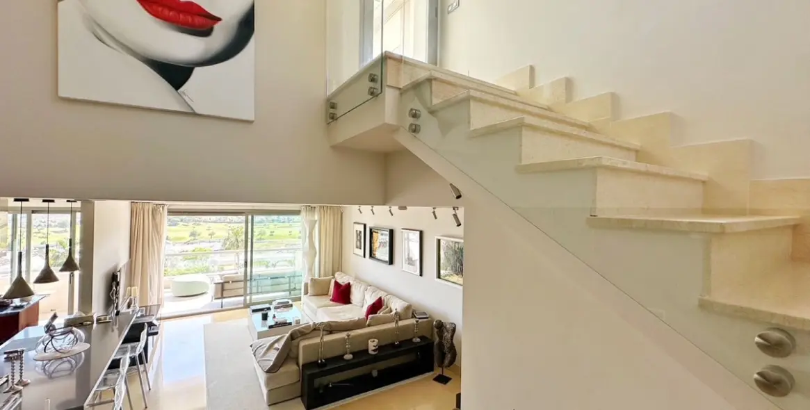 Sale of penthouse duplex in Los Arqueros 15