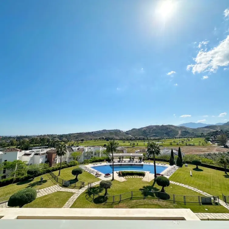Sale of penthouse duplex in Los Arqueros