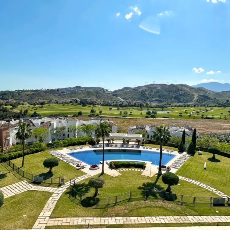 Sale of penthouse duplex in Los Arqueros