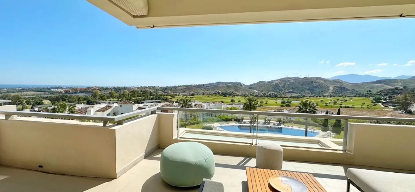 Sale of penthouse duplex in Los Arqueros 2