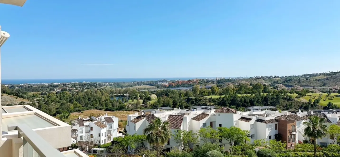 Sale of penthouse duplex in Los Arqueros 4