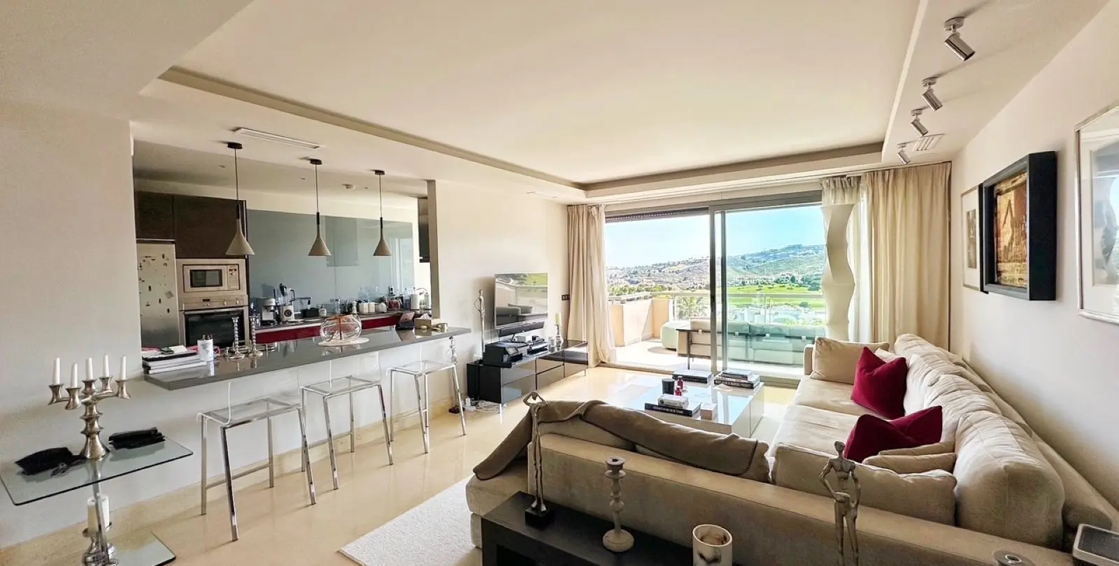 Venta de ático dúplex en Los Arqueros 11