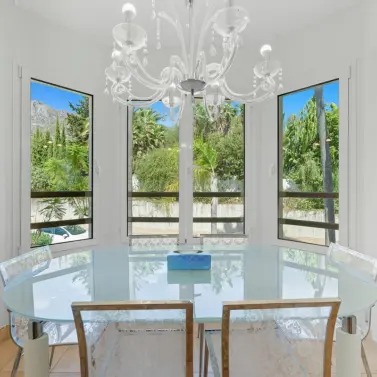 Sale of middle floor apartment in Sierra Blanca