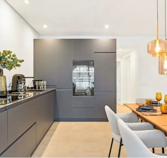 Ground floor apartment R4569928