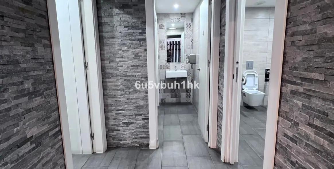 Sale of restaurant in Malaga - Ciudad Jardin 22