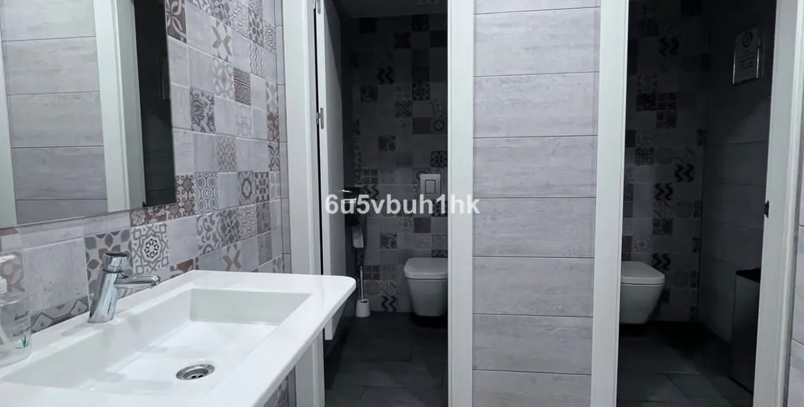 Sale of restaurant in Malaga - Ciudad Jardin 23