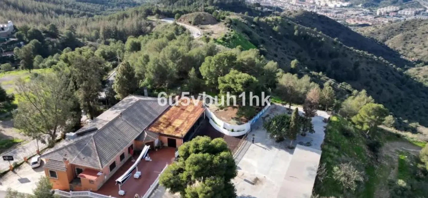 Sale of restaurant in Malaga - Ciudad Jardin 0