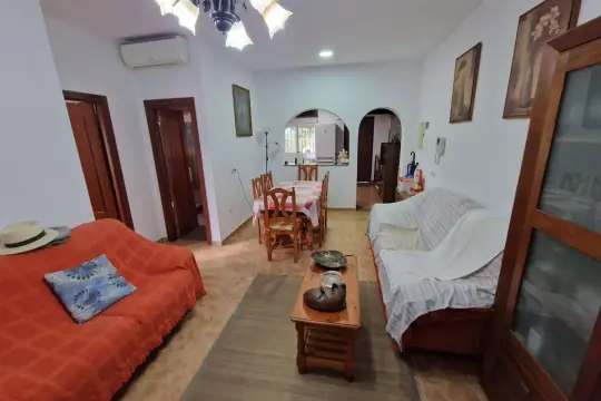 Image 4 thumb