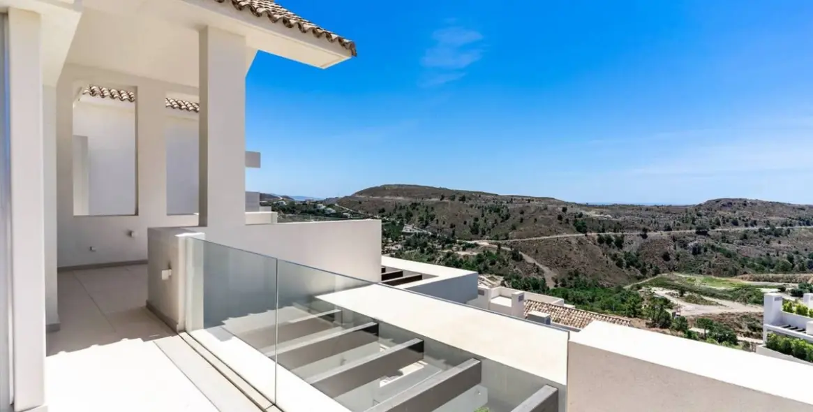 Sale of penthouse in Benahavís 31